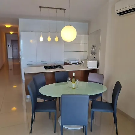 Seabreeze Waterfront Flat Apartment Zebbug (Gozo)