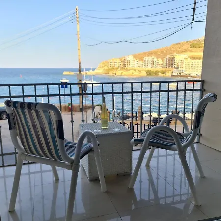 Apartment Seabreeze Waterfront Flat Zebbug (Gozo)