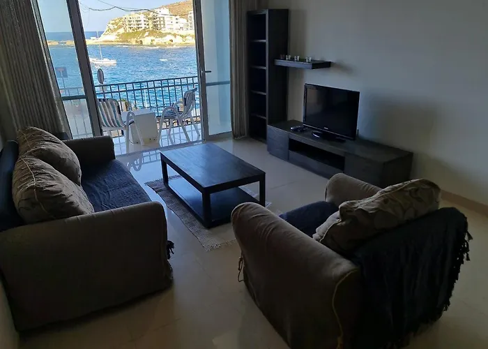 Seabreeze Waterfront Flat Zebbug (Gozo)