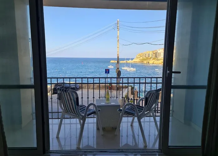 Διαμέρισμα Seabreeze Waterfront Flat